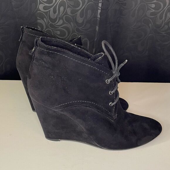 Black Wedge Lace Up Booties size 7 - Picture 6 of 10